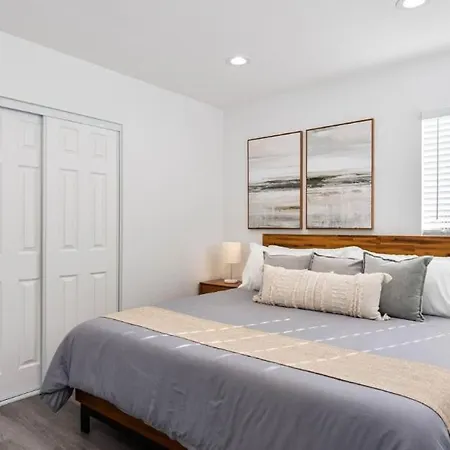 Deri Hangout Base By Downtown Apartamento