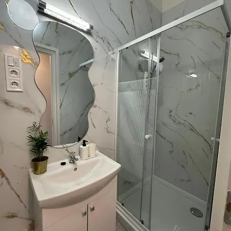 Deri Hangout Base By Downtown Apartamento Budapest