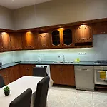 Deri Hangout Base By Downtown * Budapesta