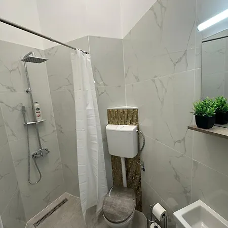 Apartament Deri Hangout Base By Downtown